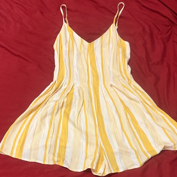 Robin K Heritage Striped Romper – Size Small [NWOT] - Picture 1 of 4